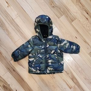 Old Navy Camouflage Boy's Puffer Coat Jacket Size 18-24 Months
